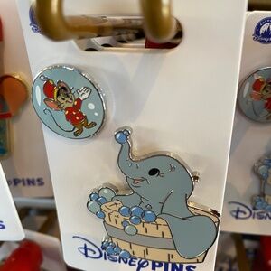 Disney Parks Dumbo & Timothy Mouse Bubble Bath Open Edition 2 Pin Set BNWT